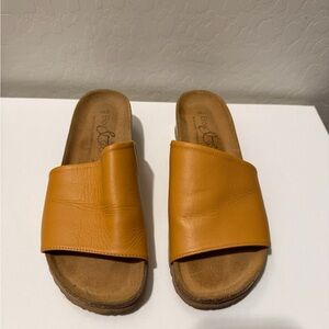 Bos. & Co. Lux Slide Sandal in Mustard Yellow